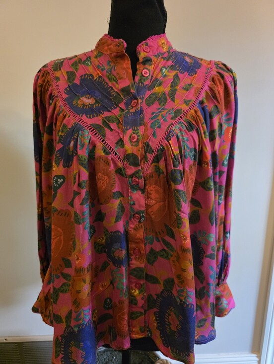 Olivaceous Tops - Olivaceous Floral Button-Front Blouse - Pink/Orange